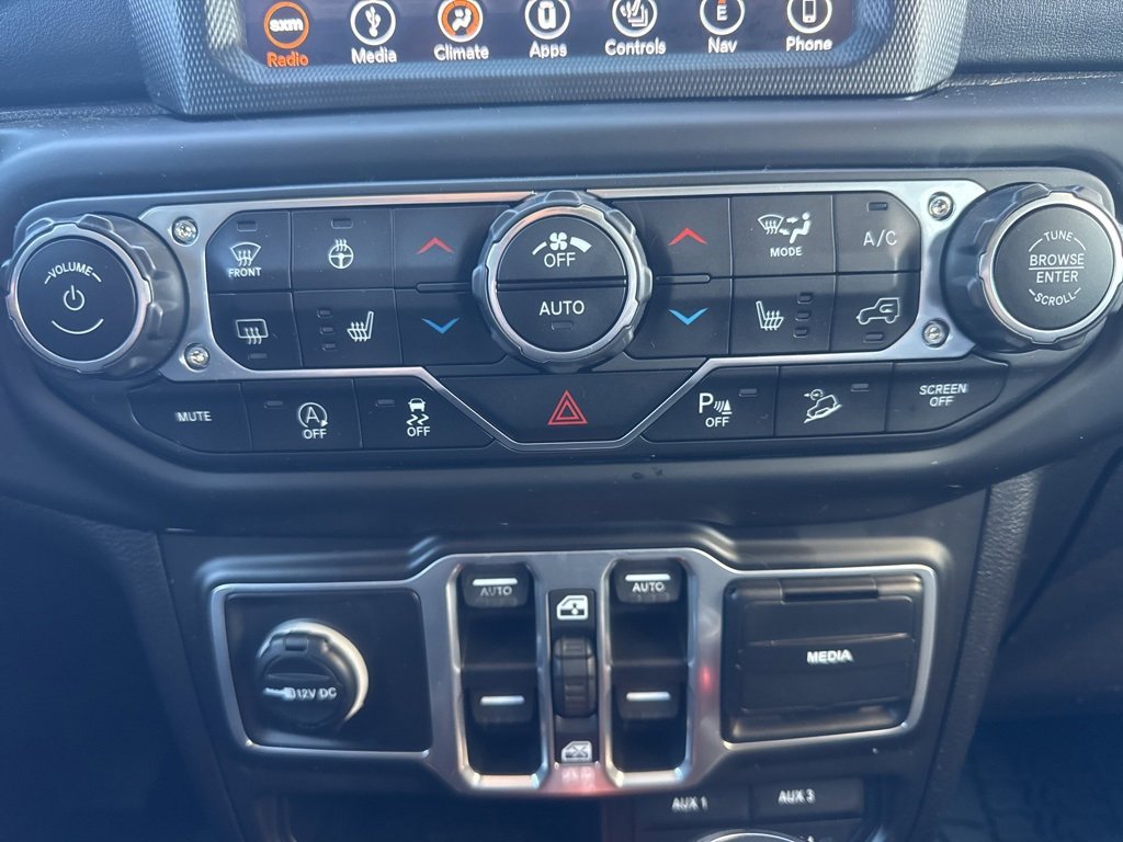 Used 2018 Jeep Wrangler Unlimited Sahara image 22