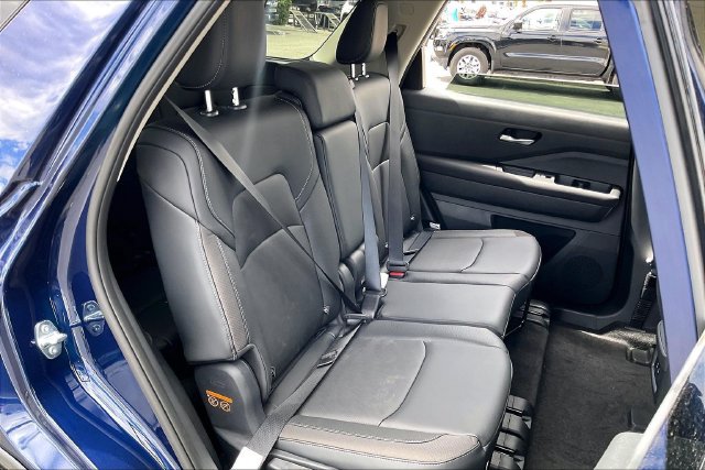New 2026 Nissan Pathfinder SL FWD image 15