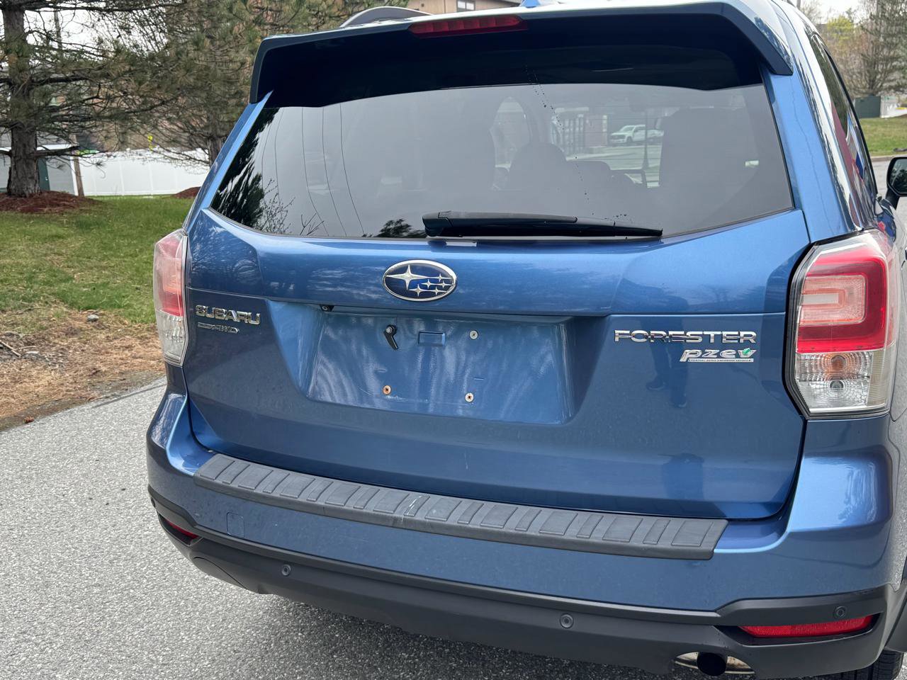 Used 2017 Subaru Forester 2.5i Limited AWD/4WD image 26