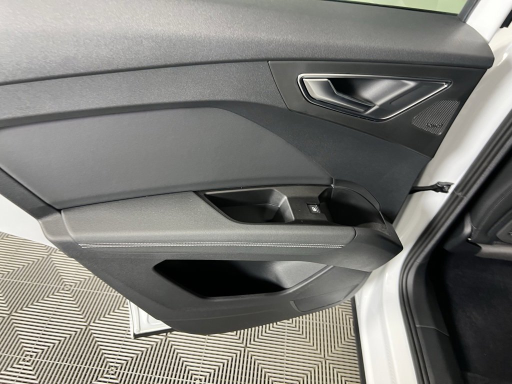 Used 2024 Audi Q4 e-tron Premium Plus w/ Premium Plus image 33