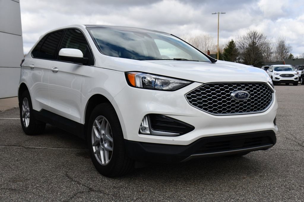Used 2024 Ford Edge SEL w/ Convenience Package AWD/4WD image 9