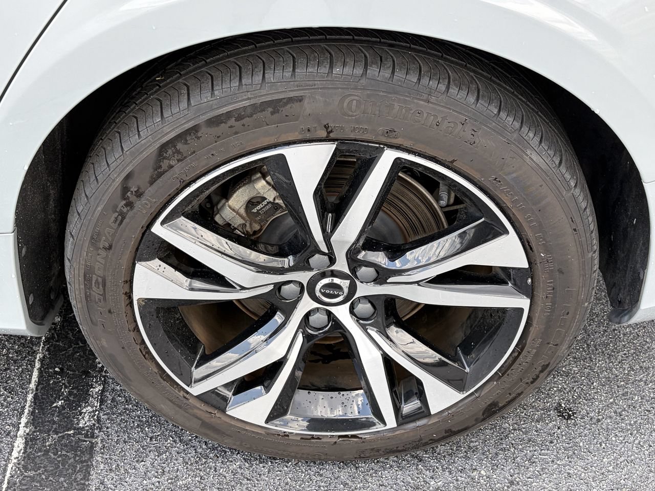 Used 2024 Volvo S60 B5 Core FWD image 26