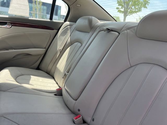 Used 2007 Buick Lucerne CXL w/ Luxury Package image 28