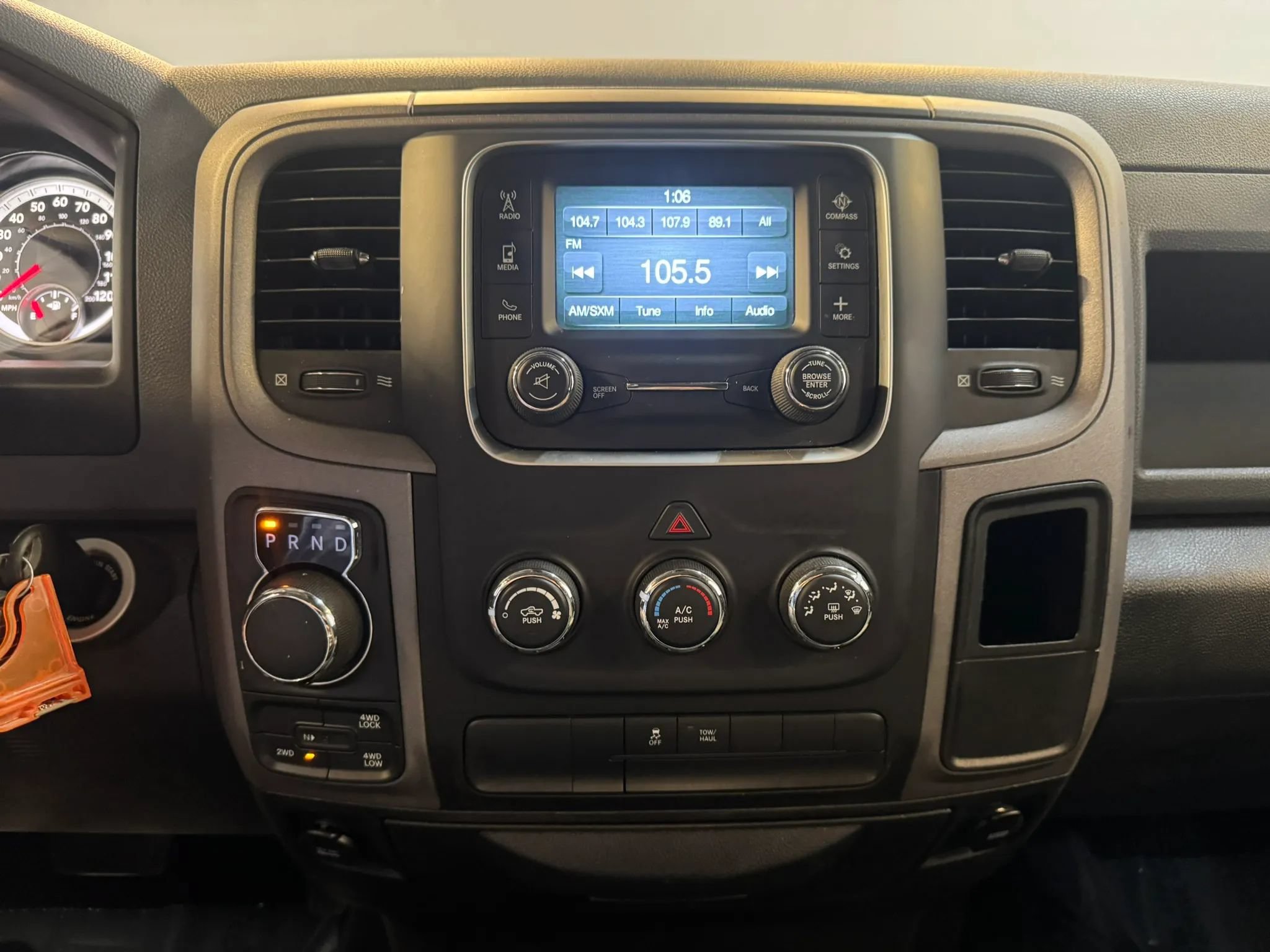 Used 2014 RAM 1500 ST AWD/4WD image 12