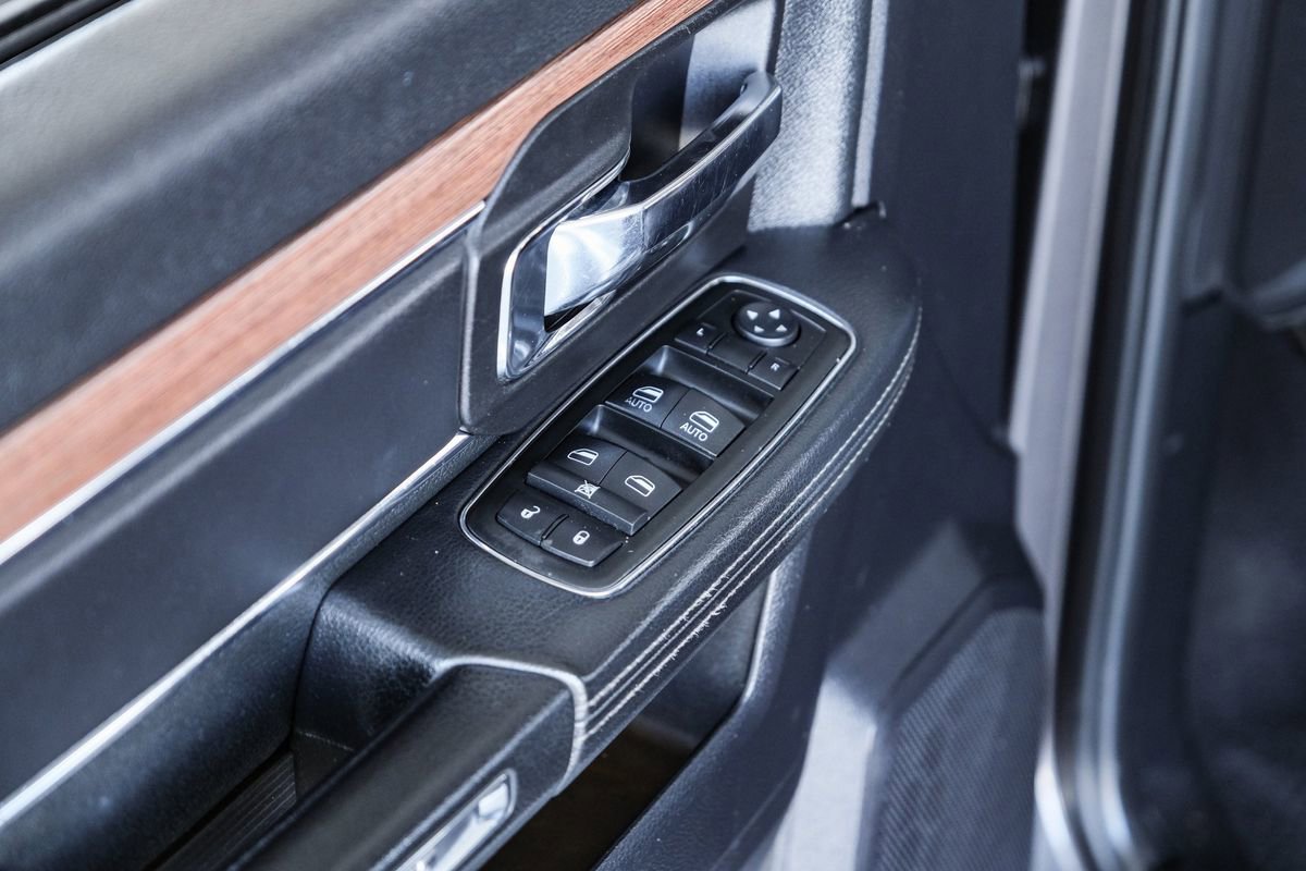 Used 2014 RAM 2500 Laramie w/ Convenience Group image 45