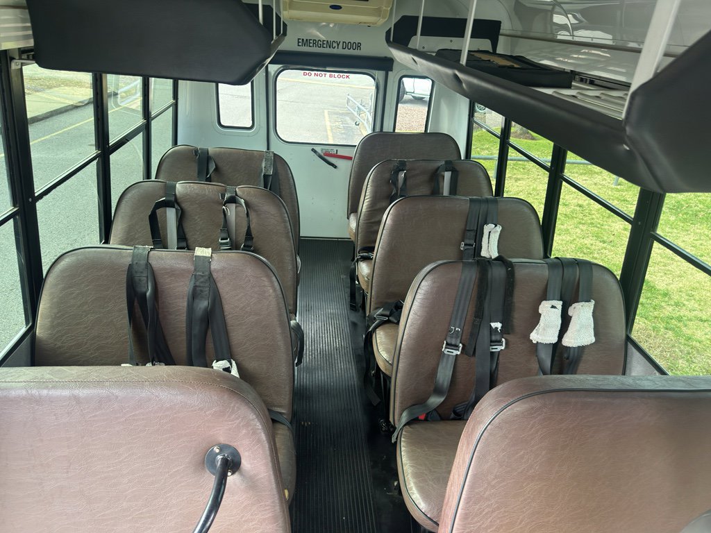 Used 2004 GMC Savana 3500 w/ School Bus Package image 14