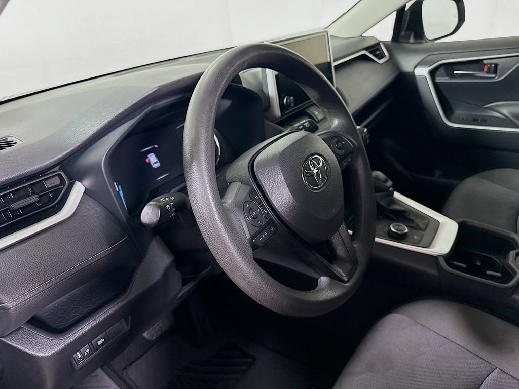 Certified 2025 Toyota RAV4 XLE AWD/4WD image 10