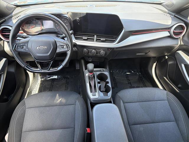 Used 2024 Chevrolet Trax RS w/ Driver Confidence Package FWD image 24