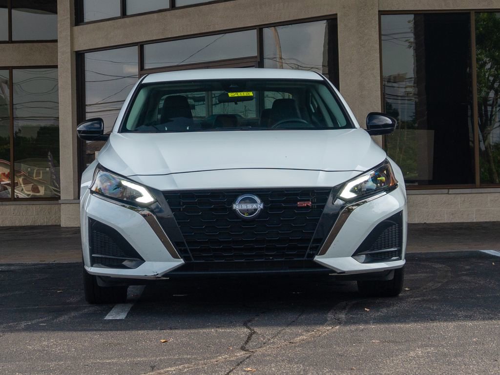 Used 2024 Nissan Altima 2.5 SR image 12