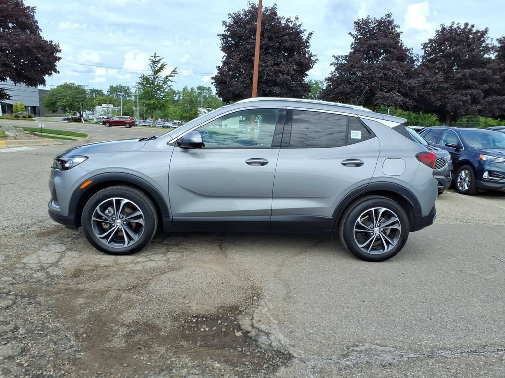 Used 2023 Buick Encore GX Essence w/ Advanced Technology Package FWD image 2