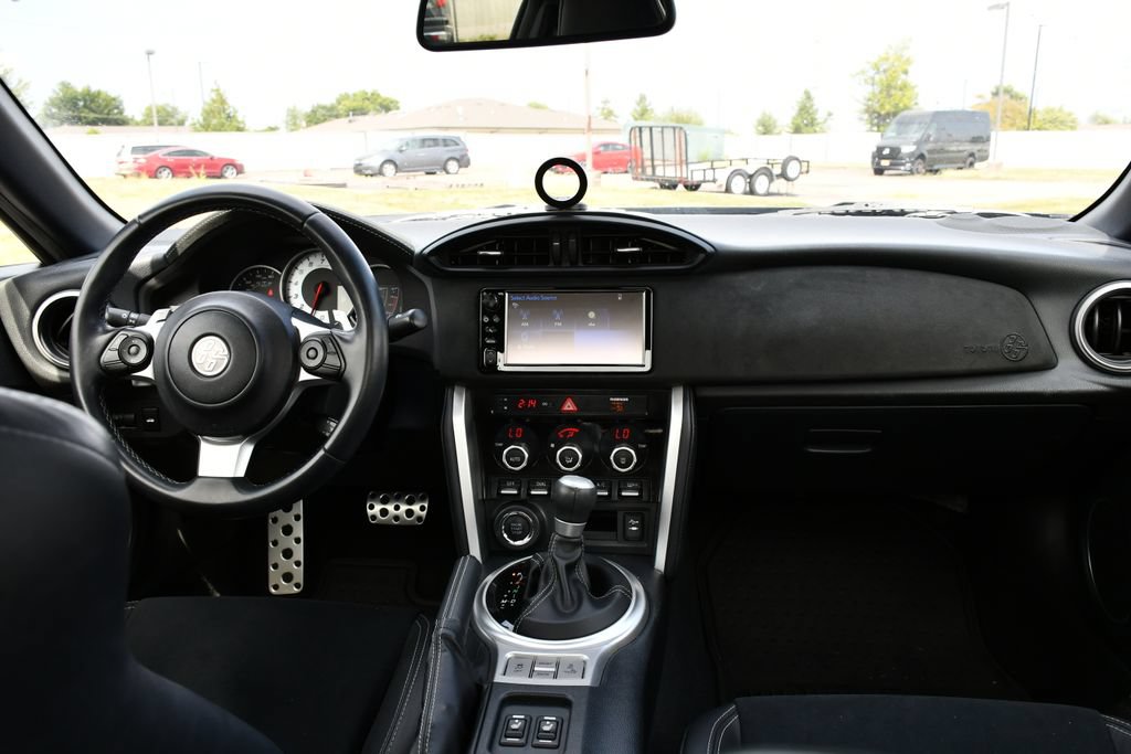 Used 2019 Toyota 86 RWD image 19
