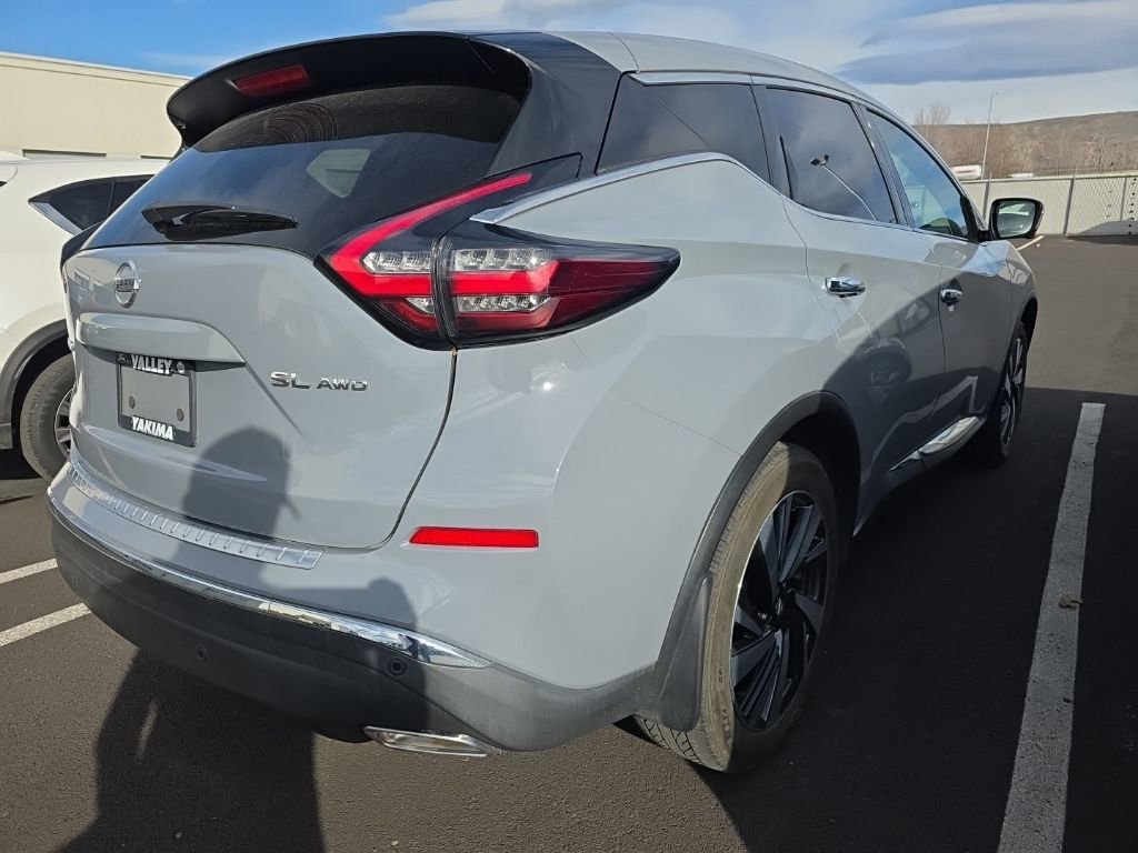Used 2022 Nissan Murano SL w/ SL Moonroof Package image 3