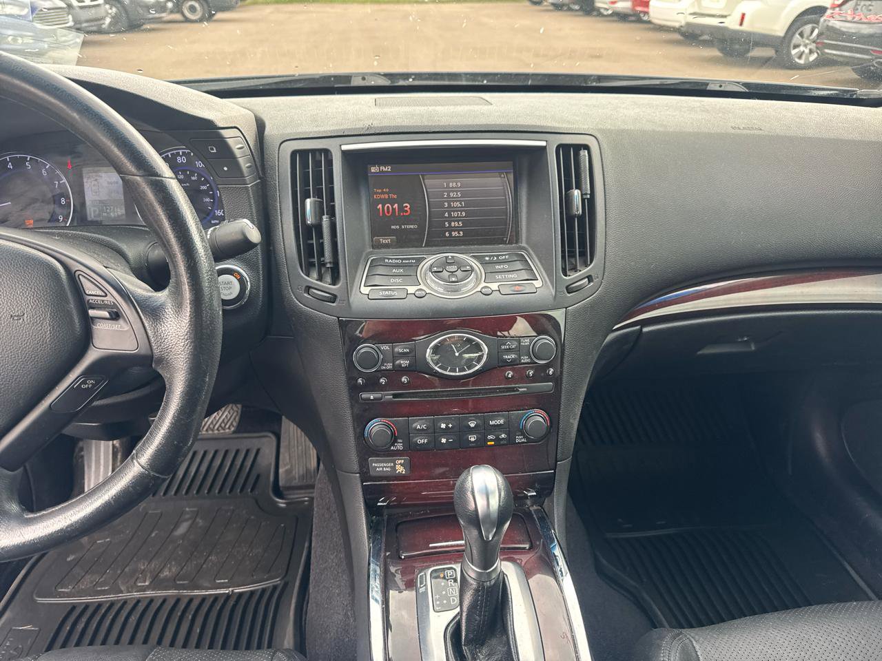 Used 2012 INFINITI G37 x Sedan w/ Premium Pkg AWD/4WD image 10