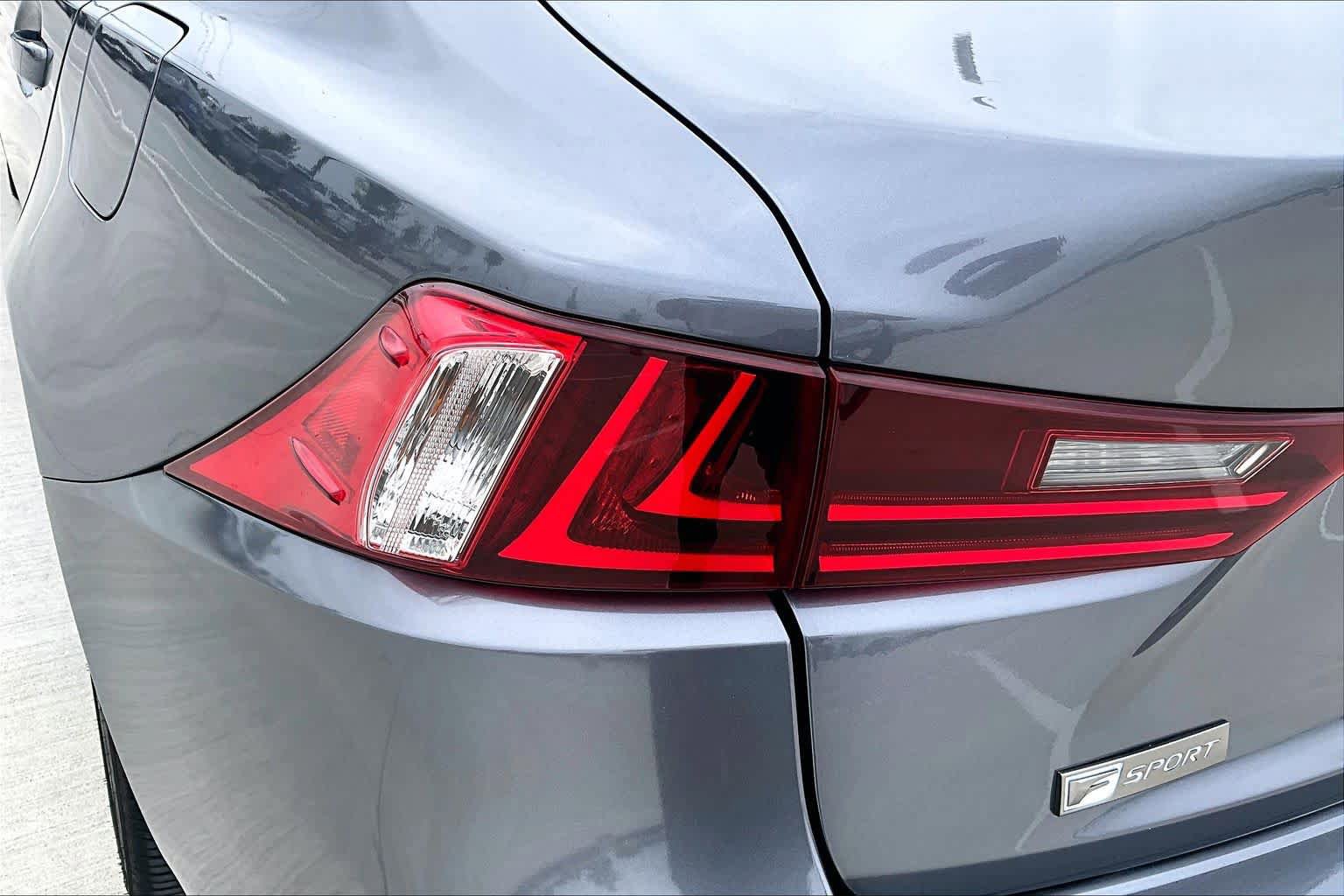 Used 2016 Lexus IS 200t w/ F Sport Package RWD image 25