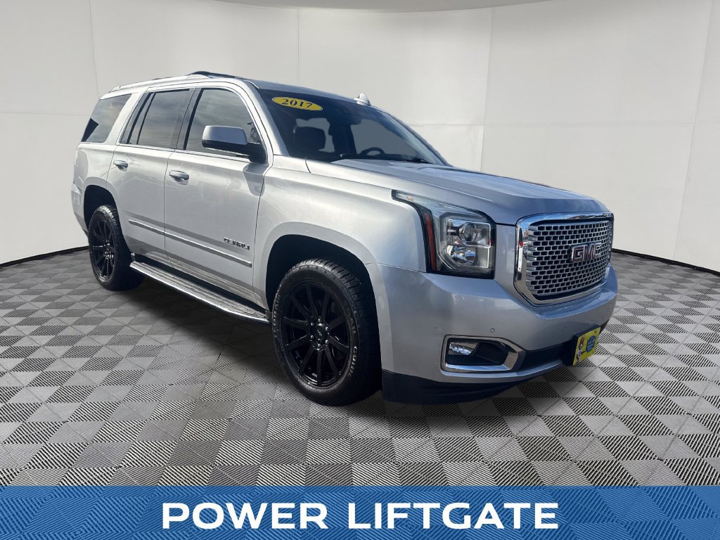 Used 2017 GMC Yukon Denali w/ Open Road Package AWD/4WD image 38