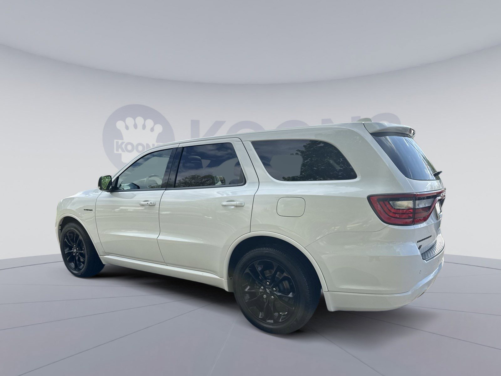 Used 2020 Dodge Durango R/T w/ Technology Group AWD/4WD image 4