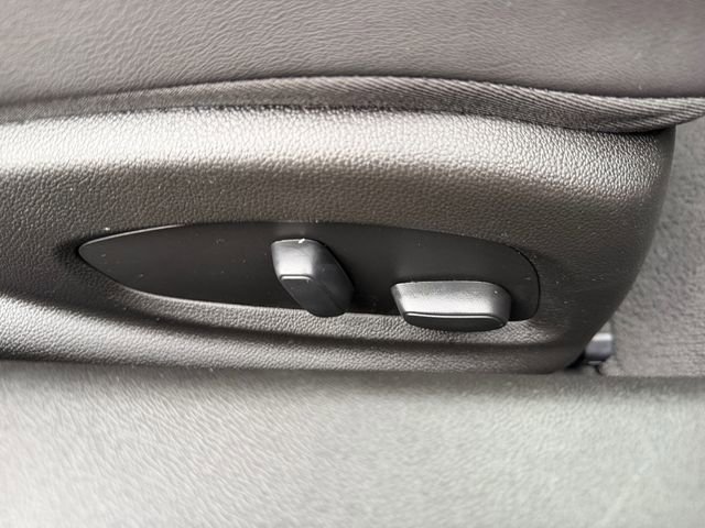 Used 2022 Chevrolet Camaro LT w/ RS Package image 40