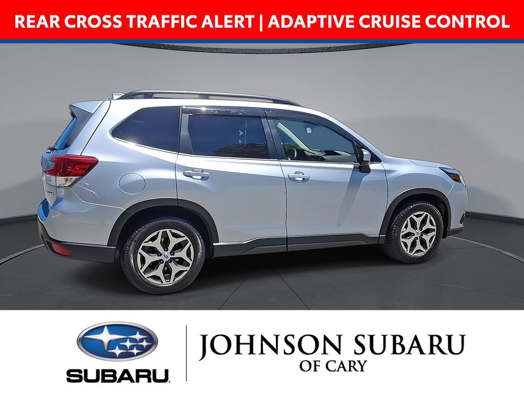 Used 2022 Subaru Forester Premium AWD/4WD image 4