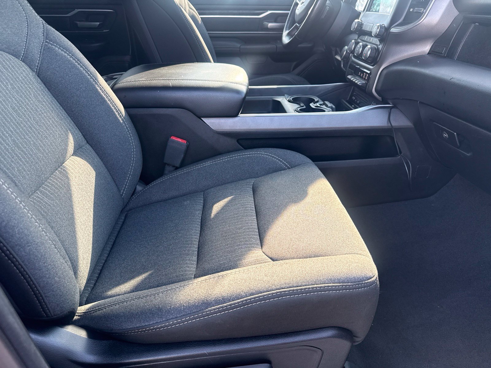 Used 2019 RAM 1500 Big Horn AWD/4WD image 24