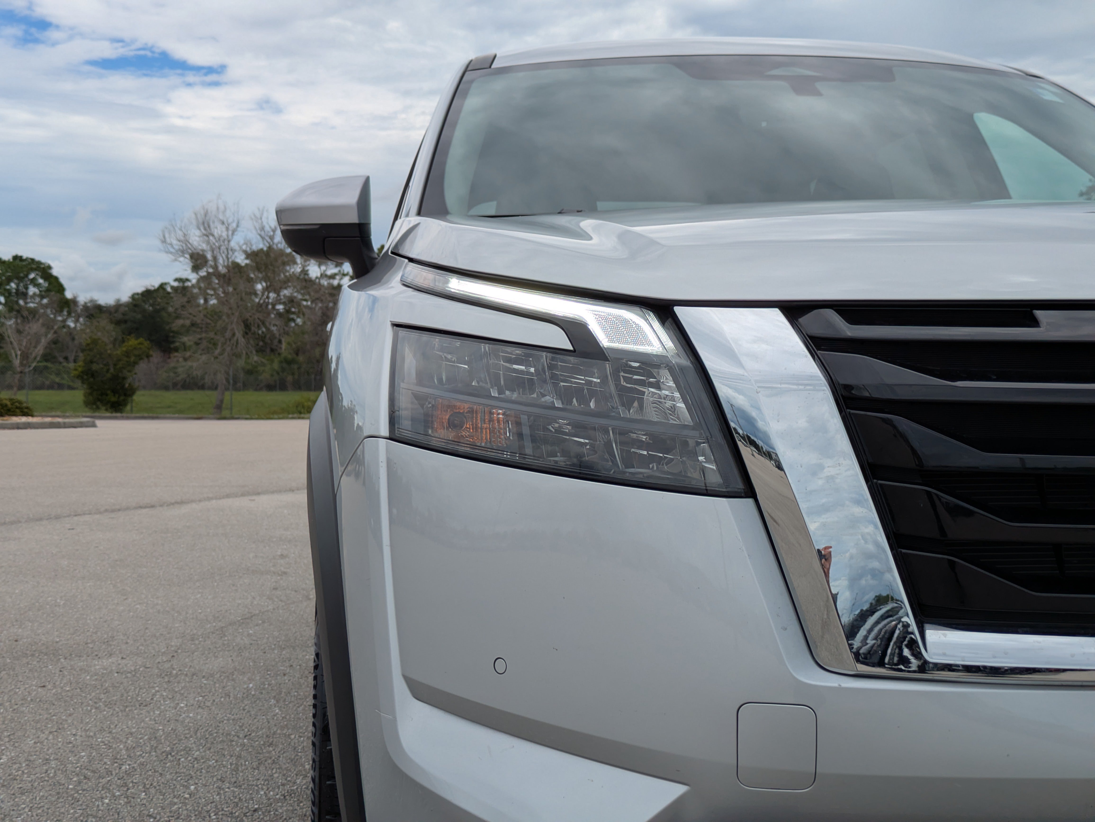Used 2025 Nissan Pathfinder SL AWD/4WD image 10