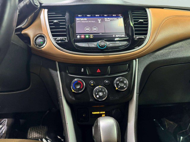 Used 2020 Chevrolet Trax LT w/ LT Convenience Package image 27