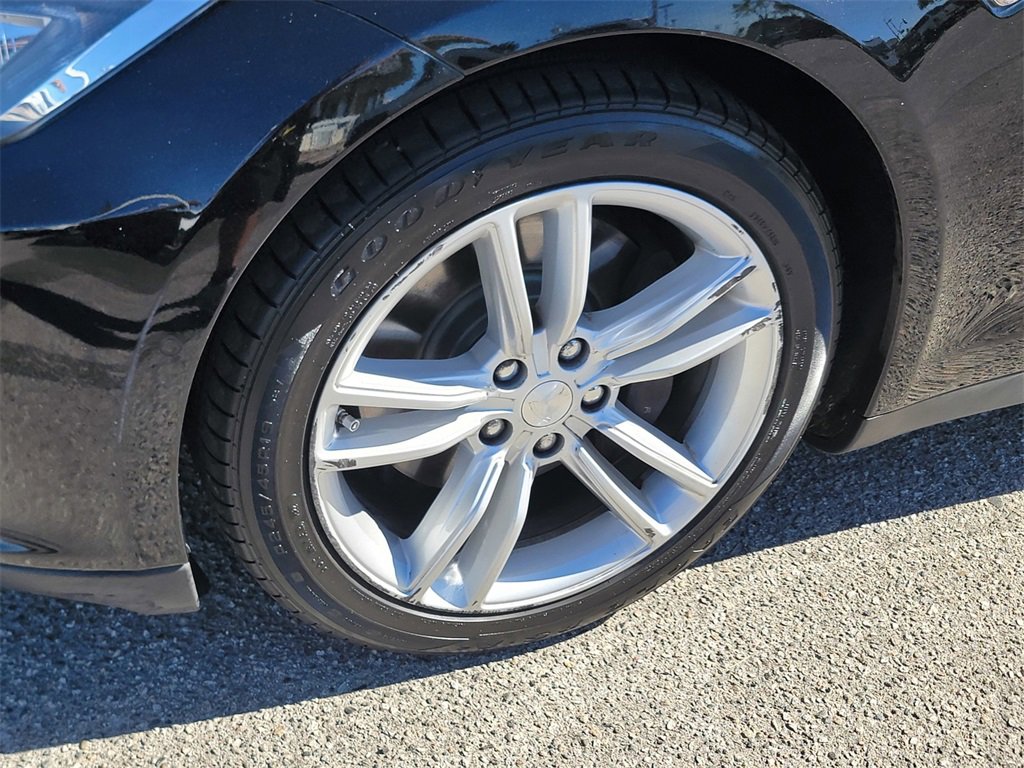 Used 2015 Tesla Model S image 11