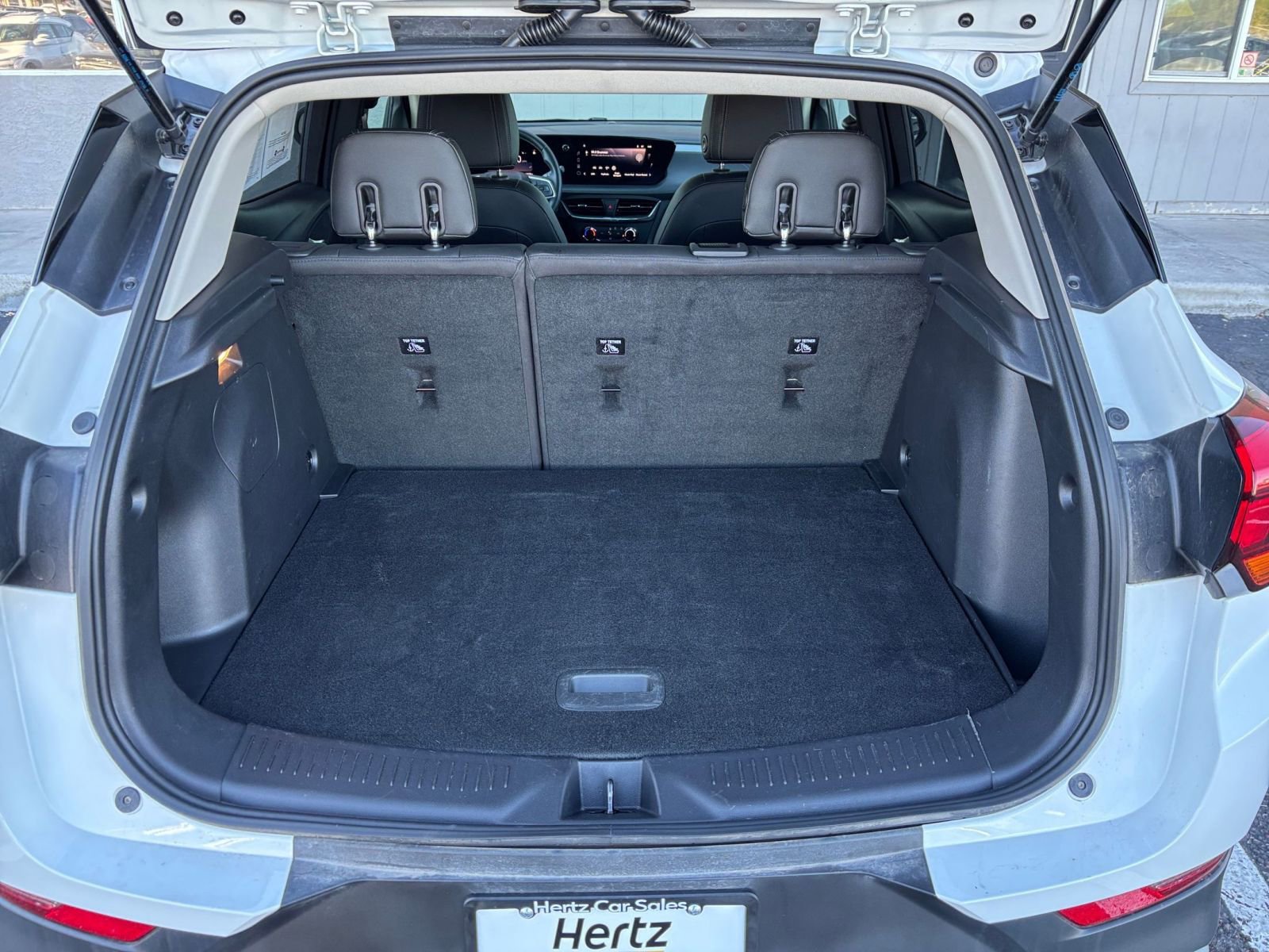 Used 2025 Buick Encore GX Preferred image 52