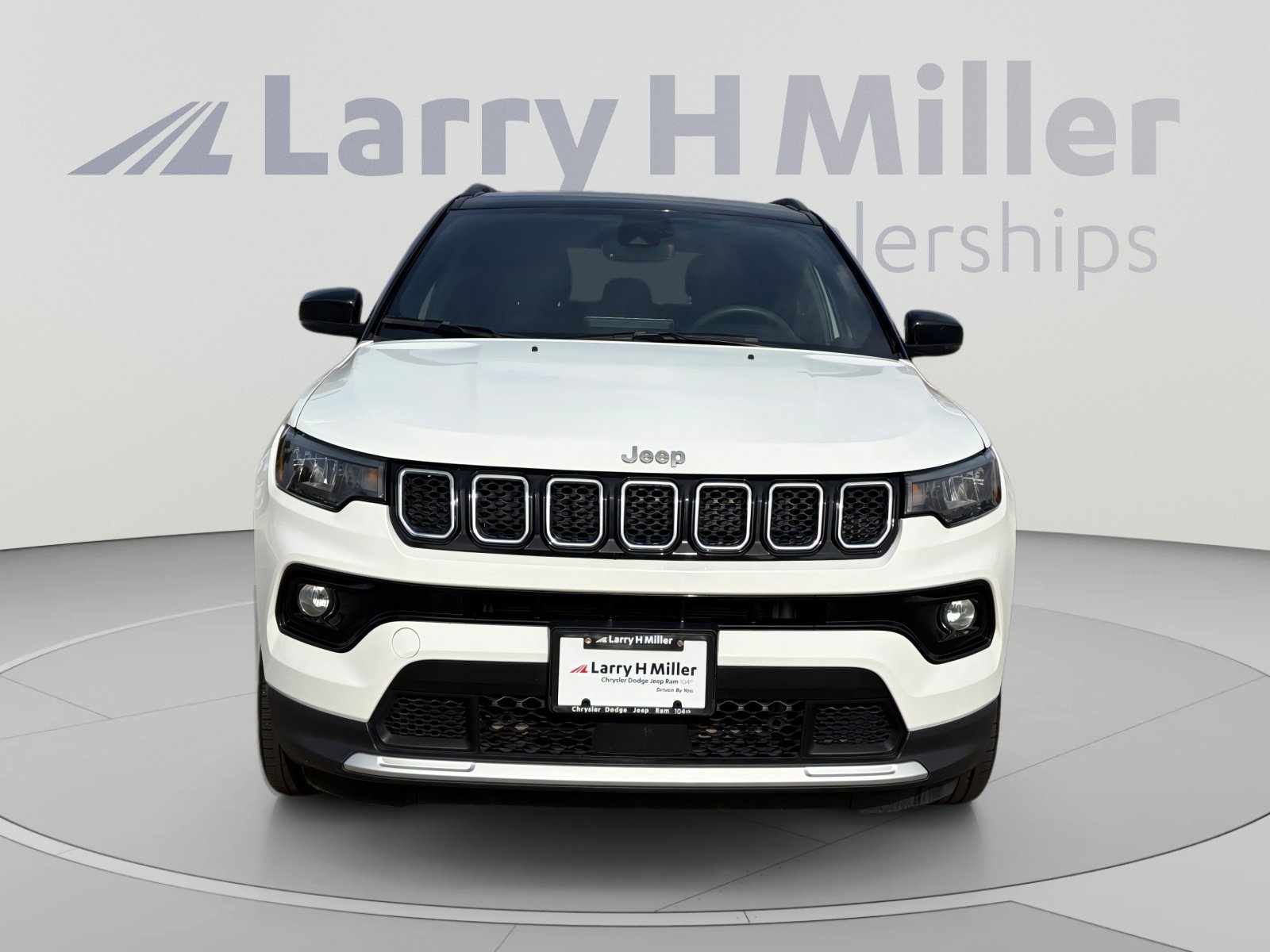 Used 2024 Jeep Compass Limited AWD/4WD image 9