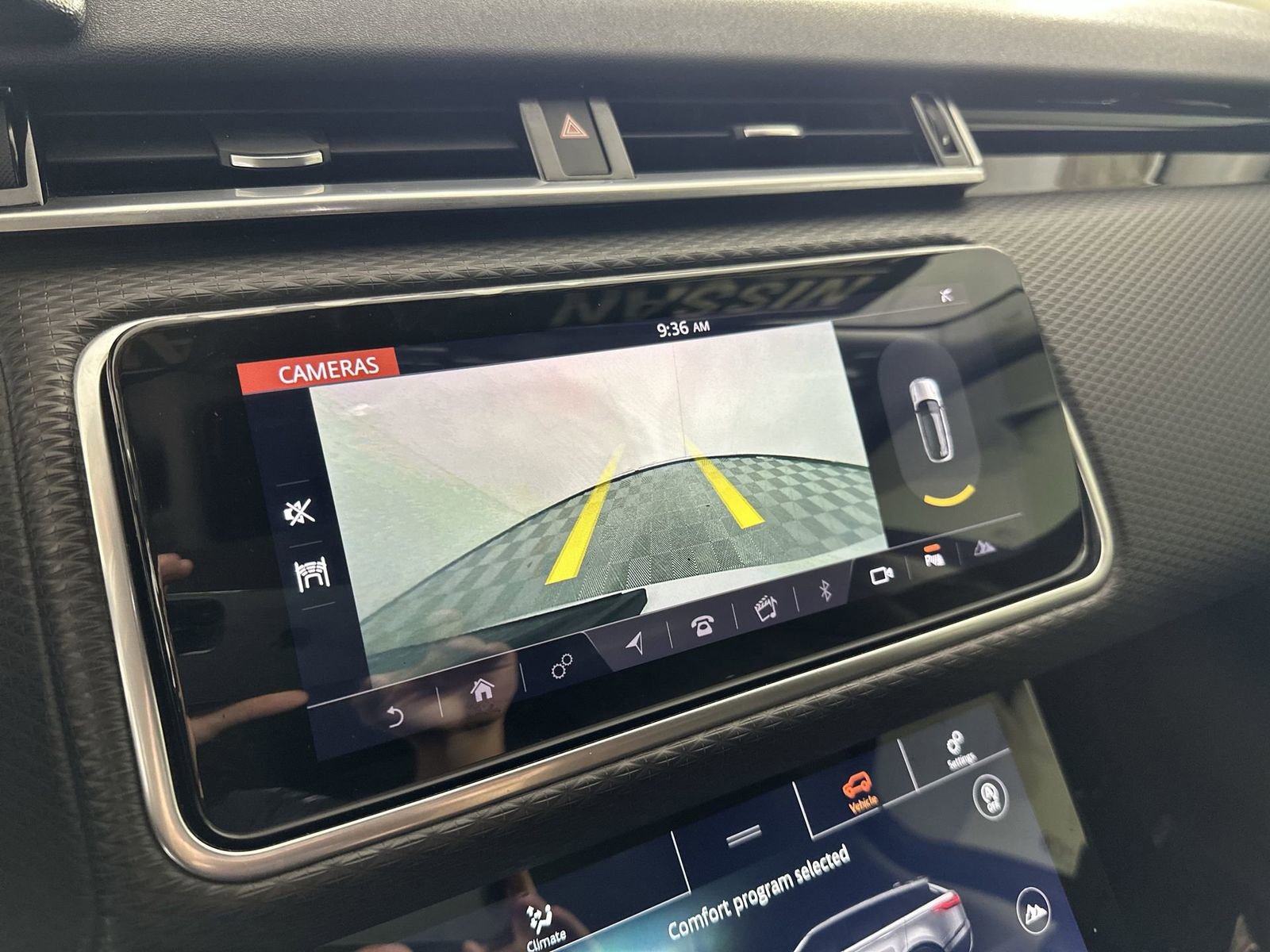 Used 2019 Land Rover Range Rover Velar S image 17