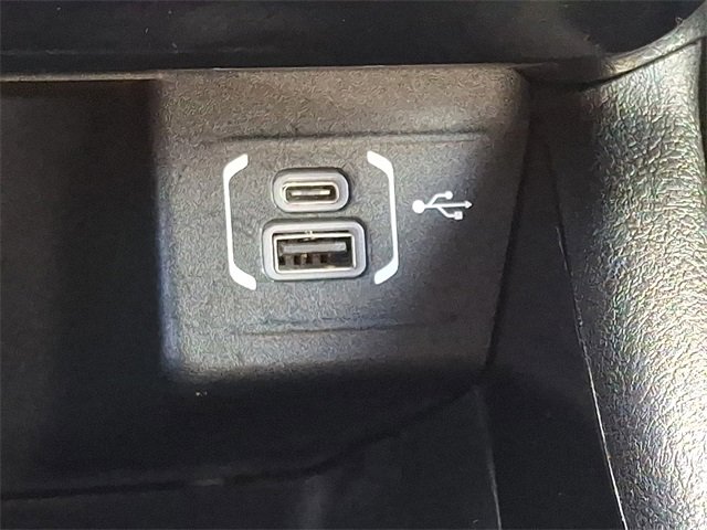 Used 2023 Jeep Compass Limited image 25