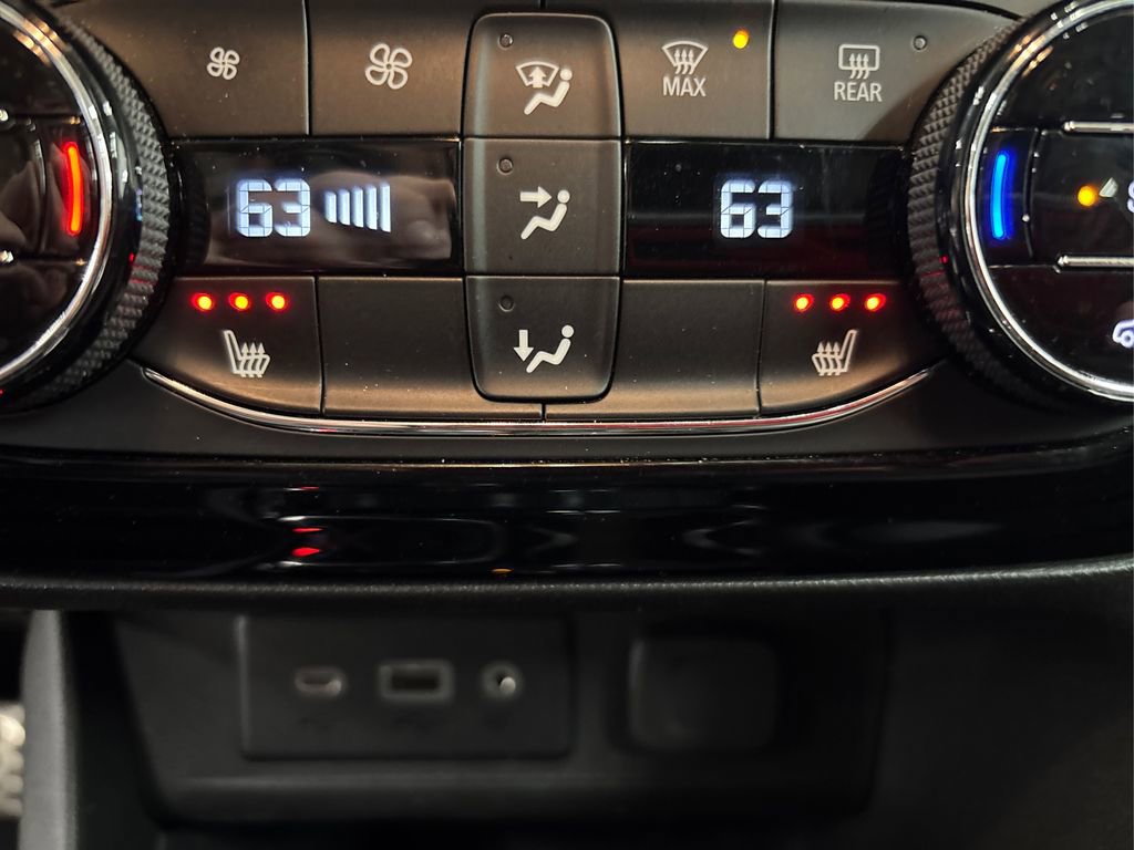 Used 2023 Buick Encore GX Select w/ Sport Touring Package image 33