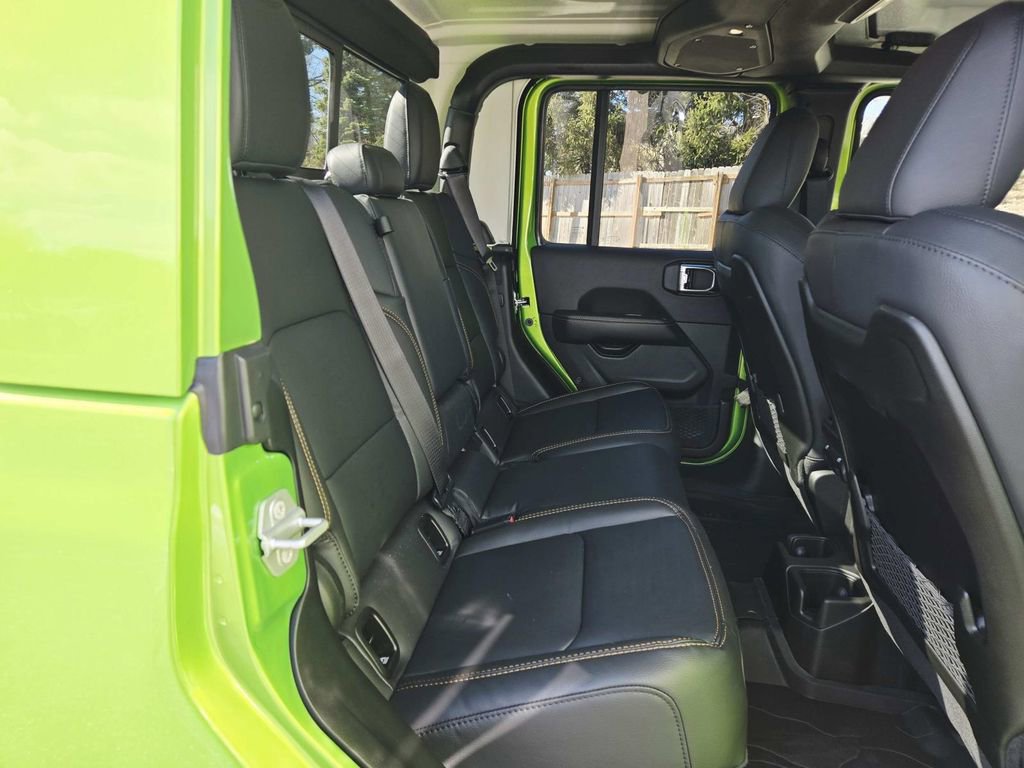 Certified 2025 Jeep Gladiator Sport image 15