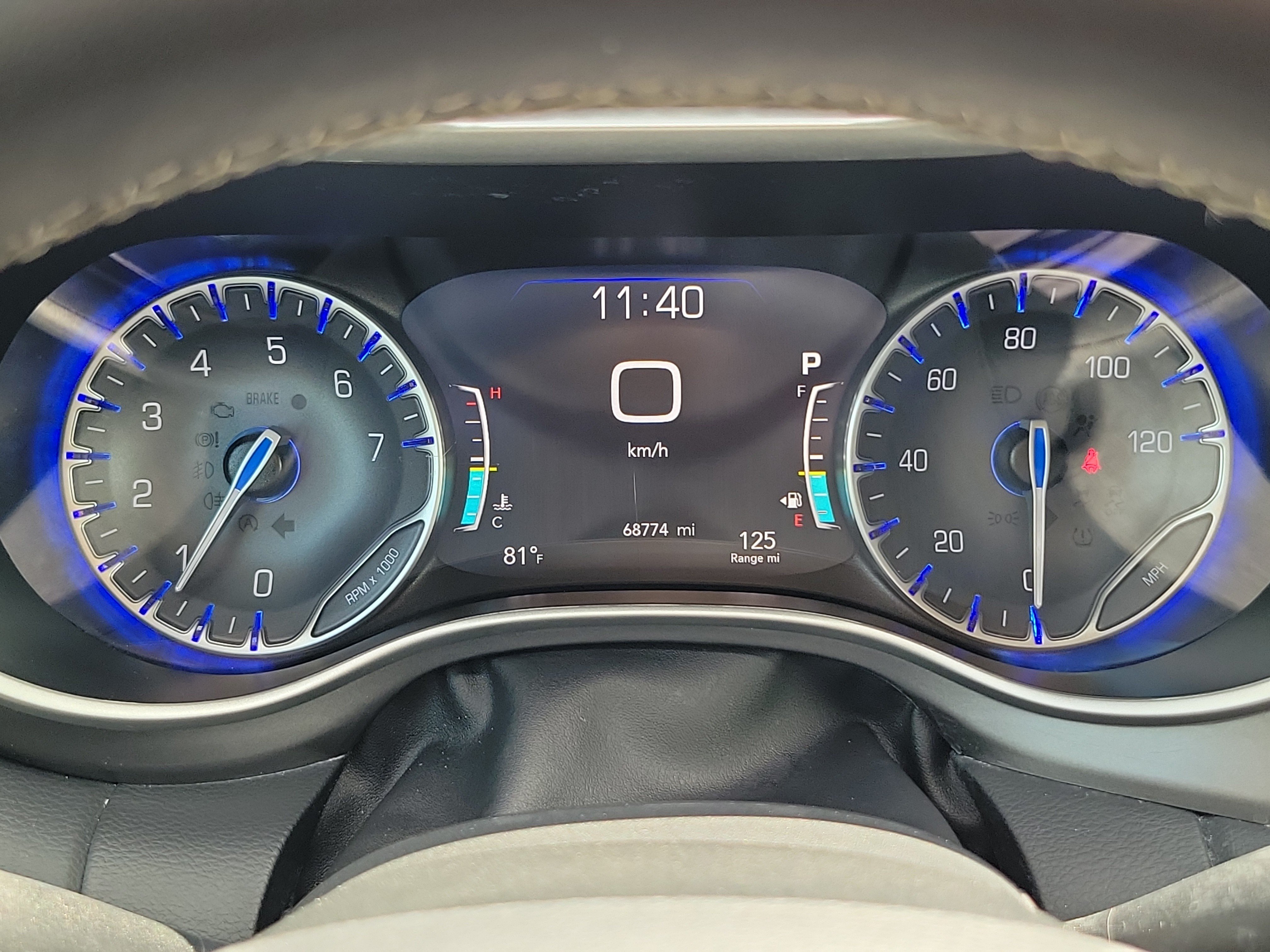 Used 2024 Chrysler Pacifica Touring-L FWD image 19