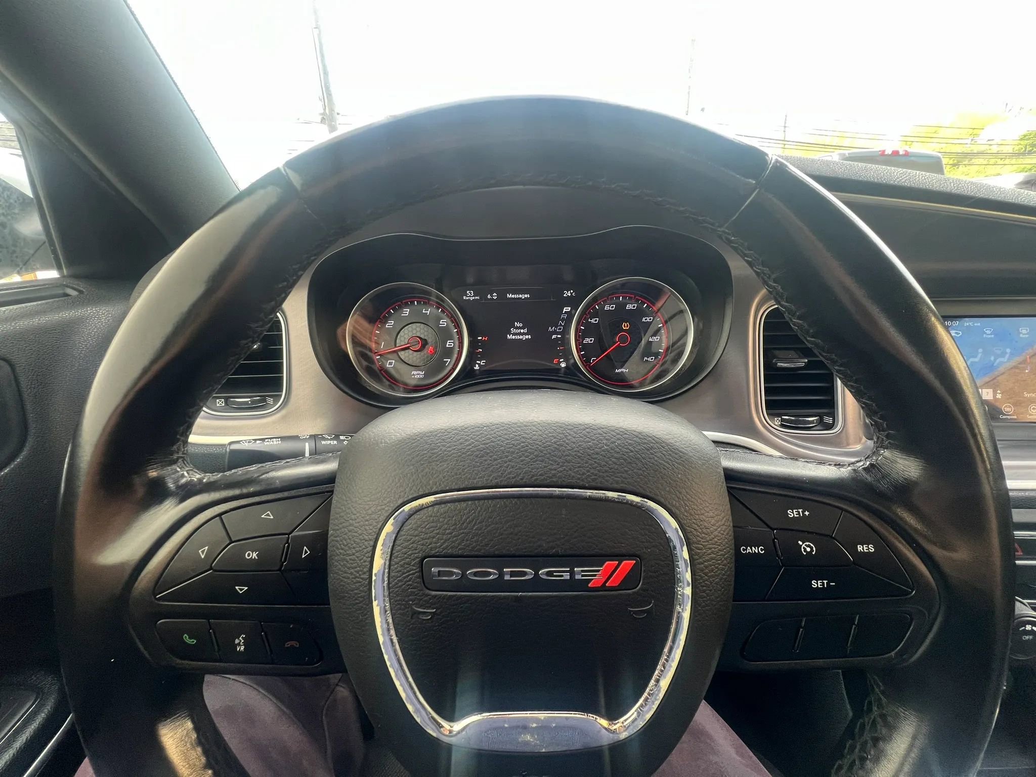 Used 2022 Dodge Charger SXT RWD image 17