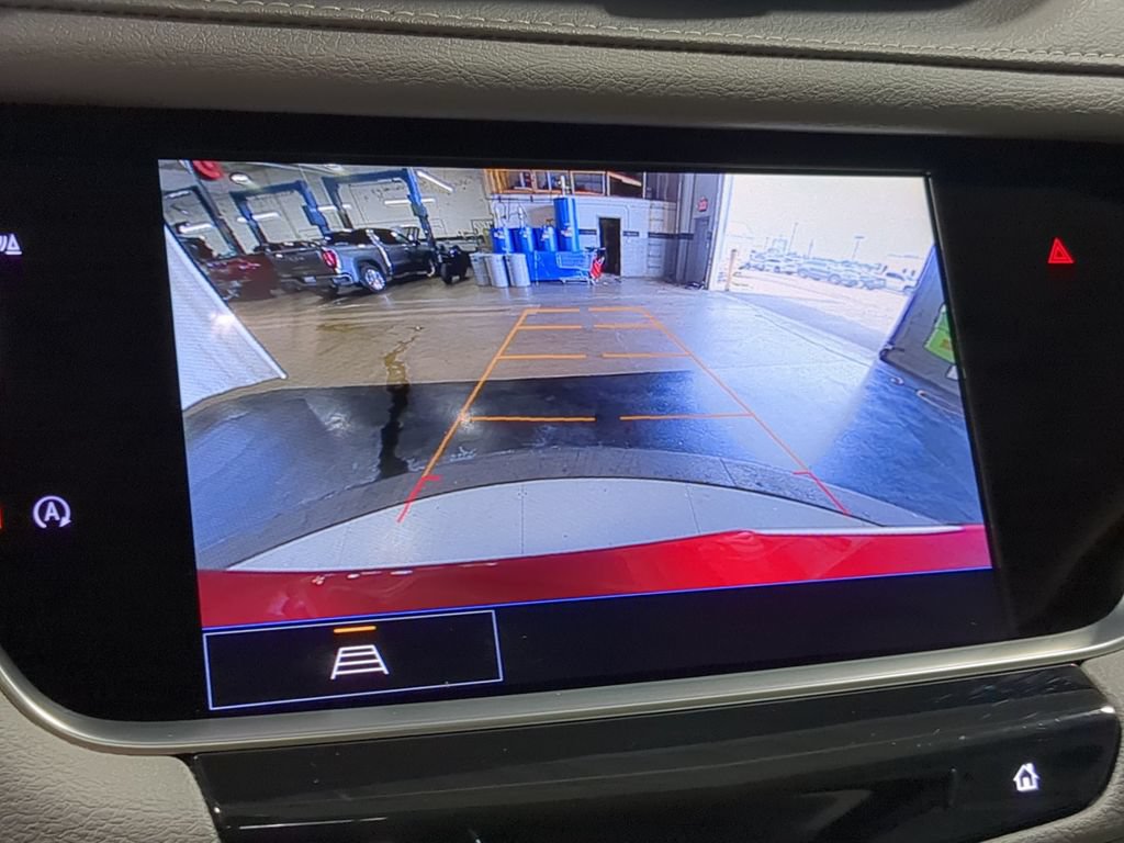 Used 2025 Cadillac XT5 Premium Luxury AWD/4WD image 36
