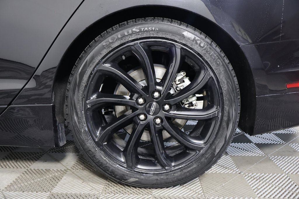 Used 2020 Lincoln MKZ Reserve w/ Monochromatic Package FWD image 14