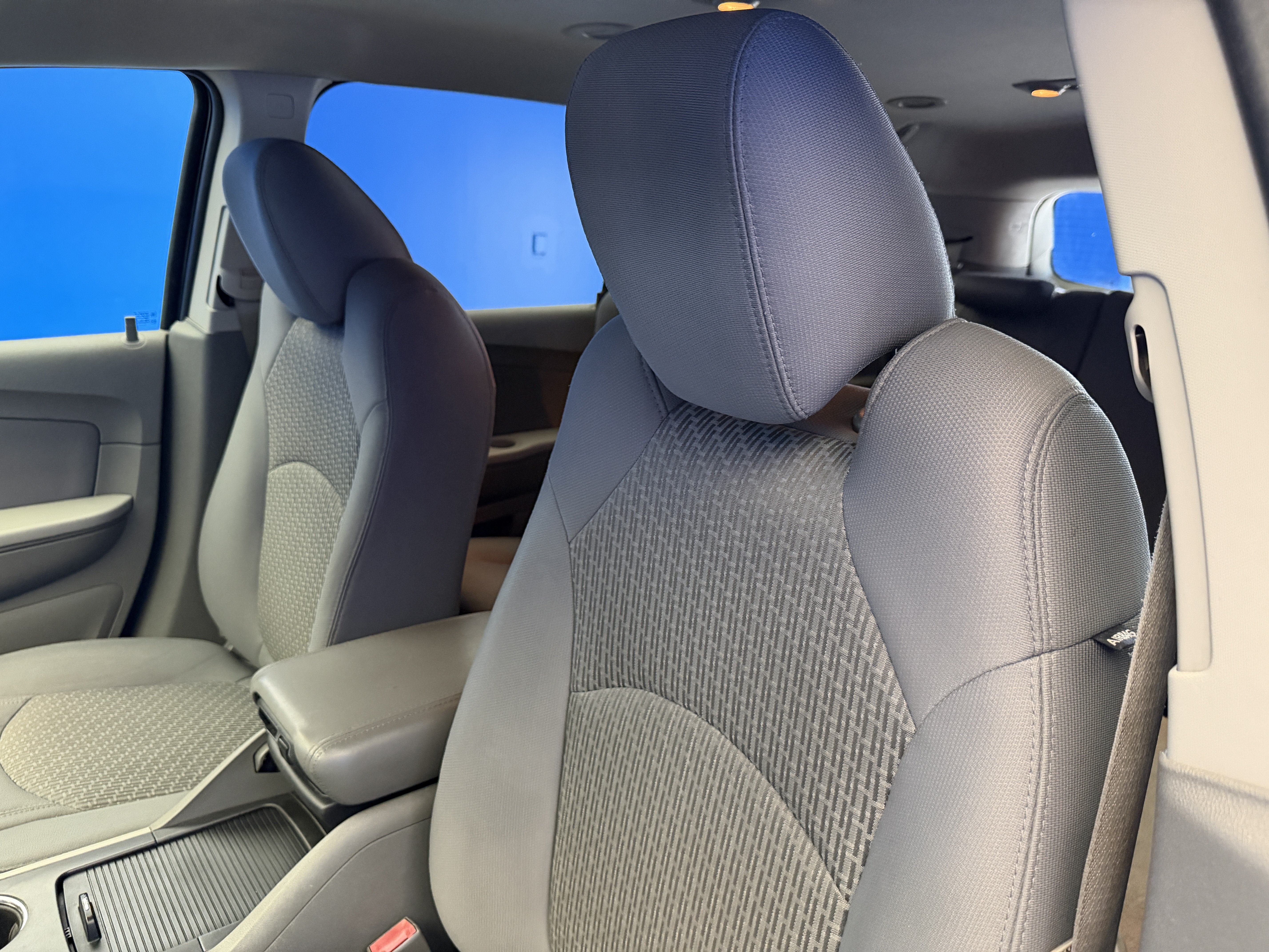 Used 2012 Chevrolet Traverse LS FWD image 12