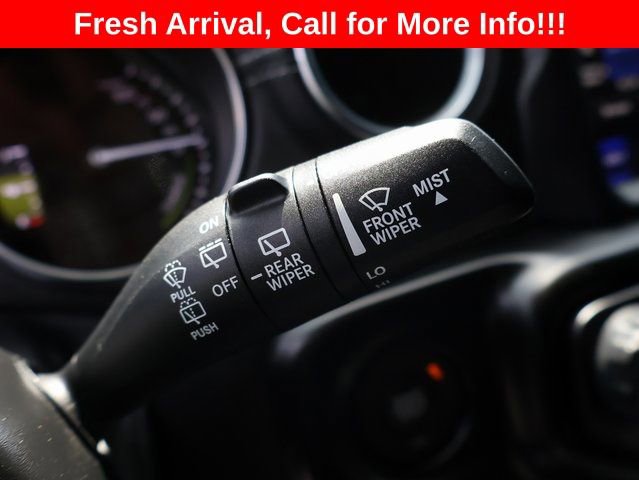 Used 2022 Jeep Wrangler Unlimited Sahara AWD/4WD image 31