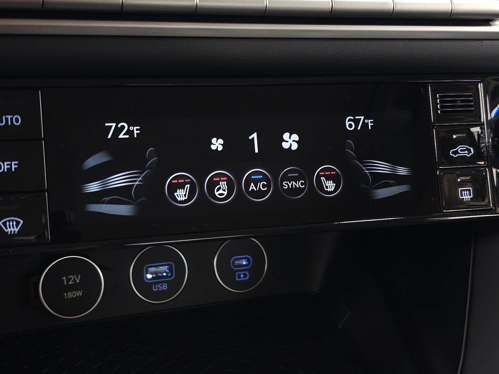 Used 2026 Genesis G70 2.5T AWD/4WD image 21