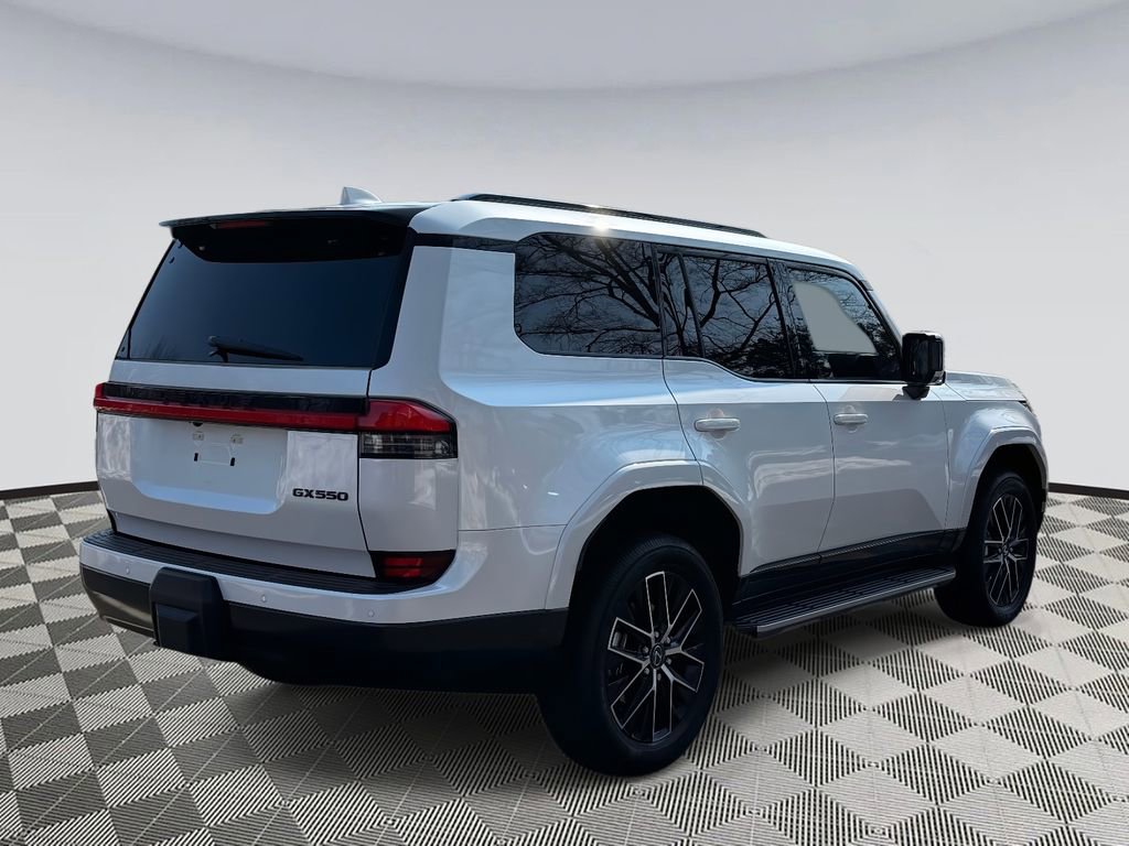 Used 2024 Lexus GX 550 w/ Accessory Package (Z1) image 2