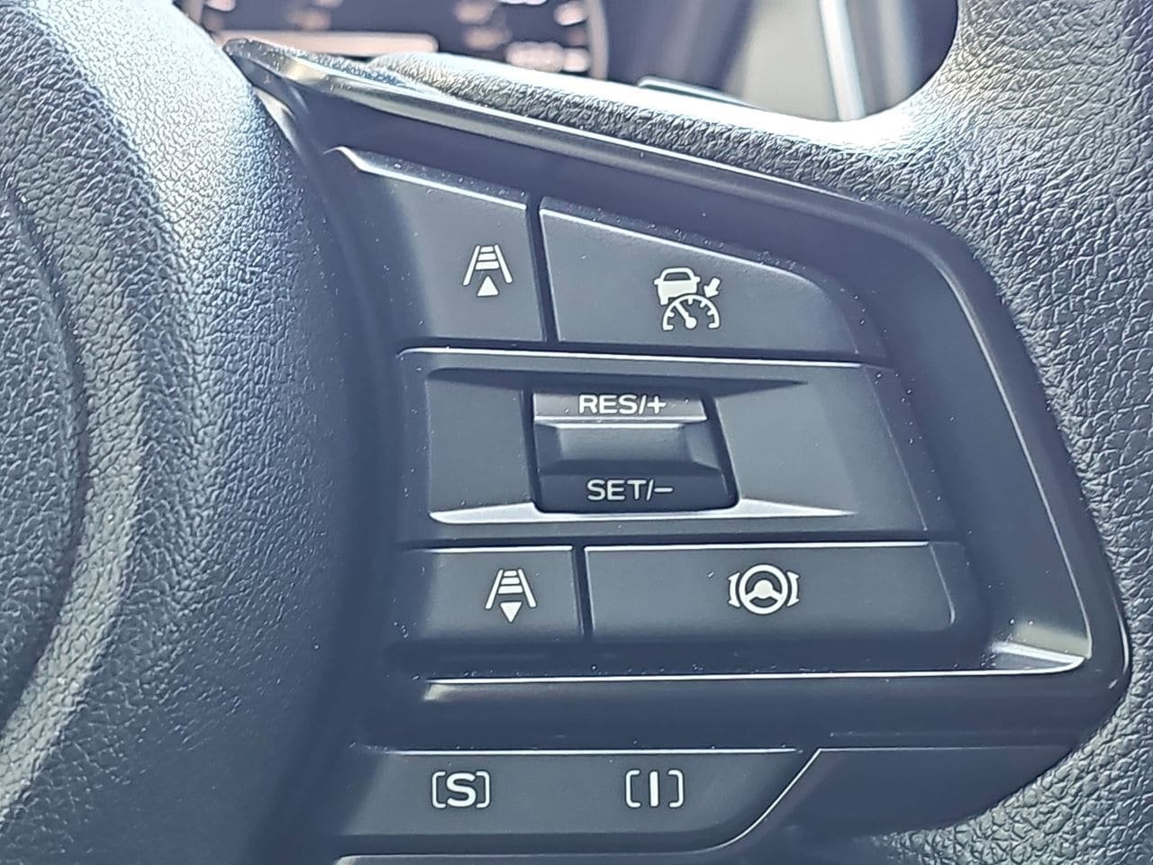 Certified 2025 Subaru Crosstrek 2.0i Premium image 23