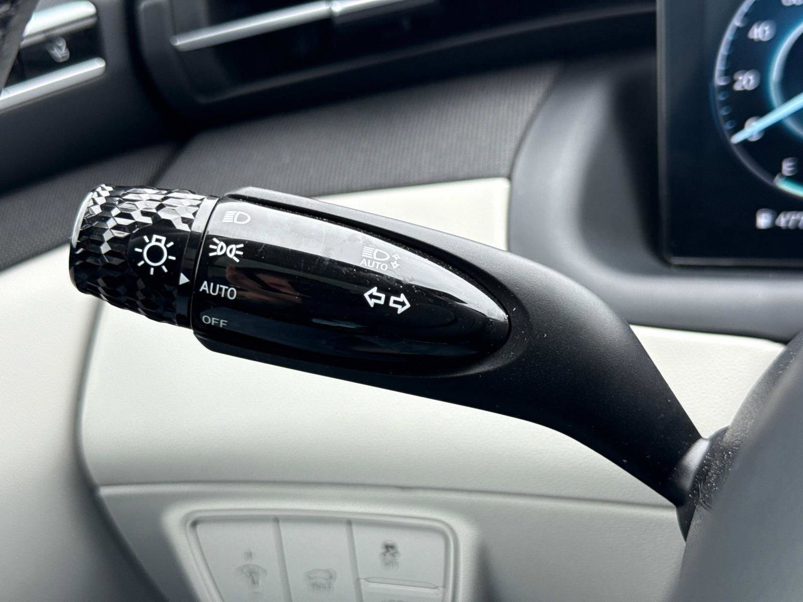 Used 2024 Hyundai Tucson Limited AWD/4WD image 10