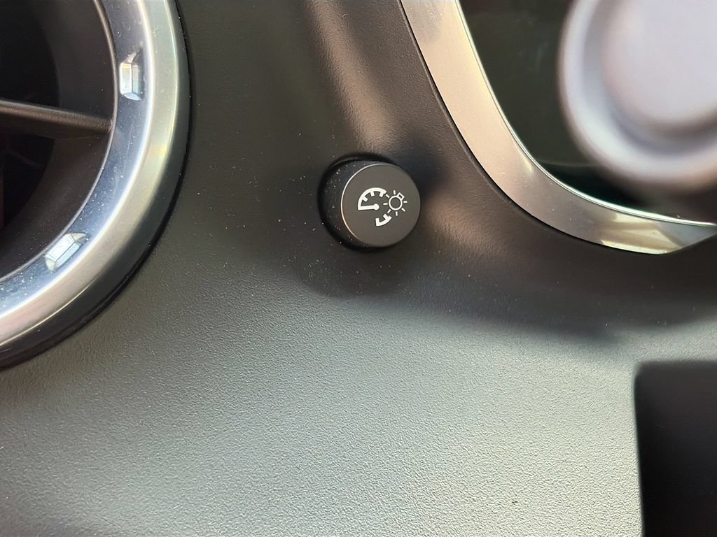 Used 2016 Chevrolet Camaro SS RWD image 10