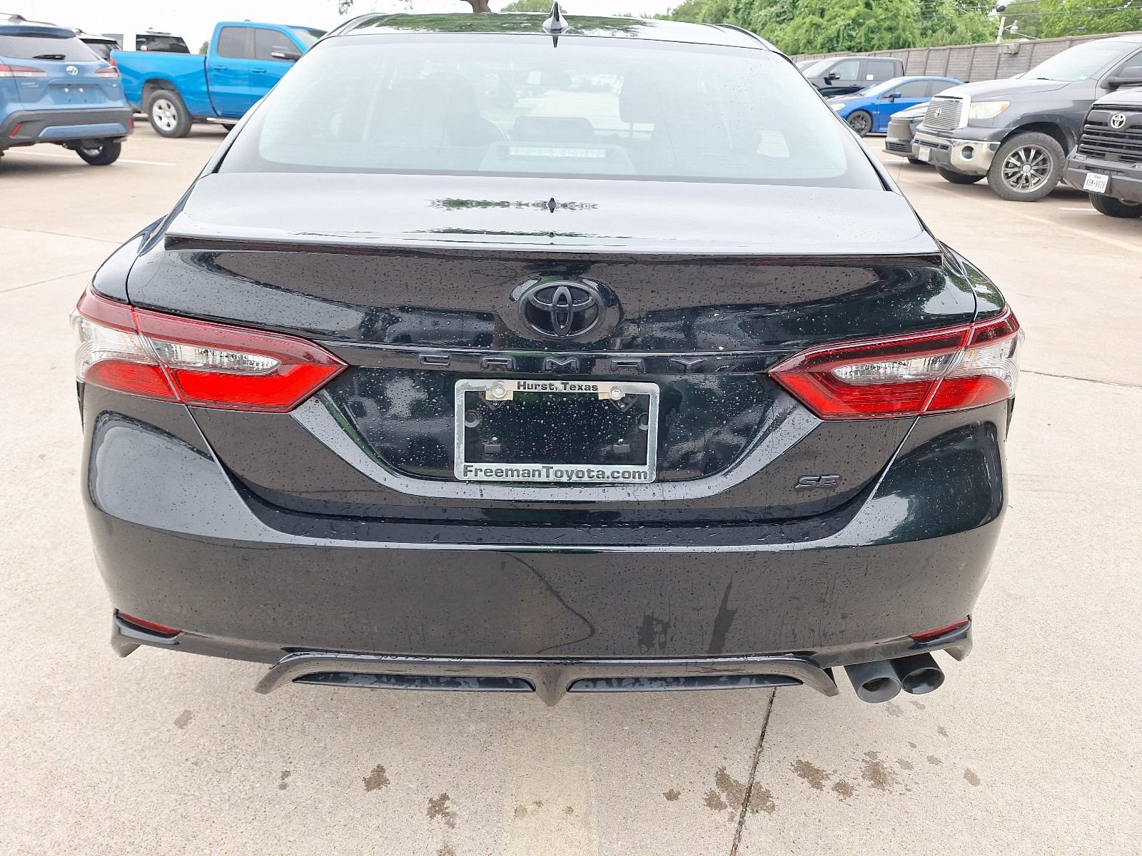 Used 2023 Toyota Camry SE FWD image 5