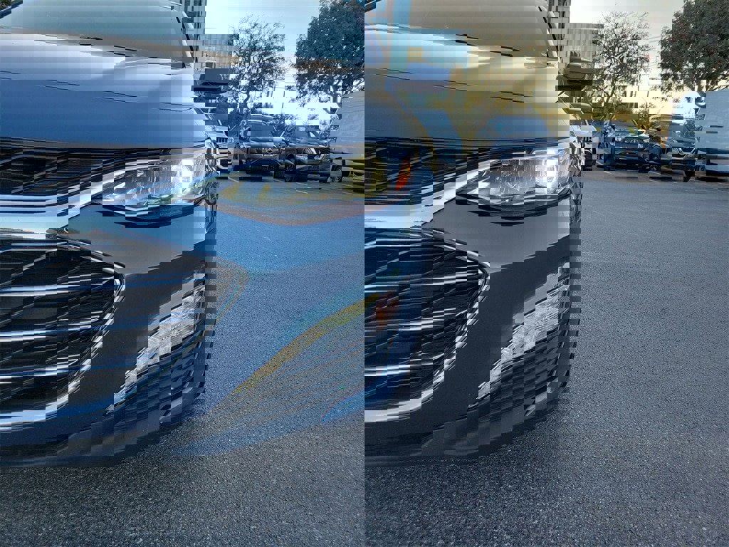 Used 2024 Chevrolet Malibu LT image 10