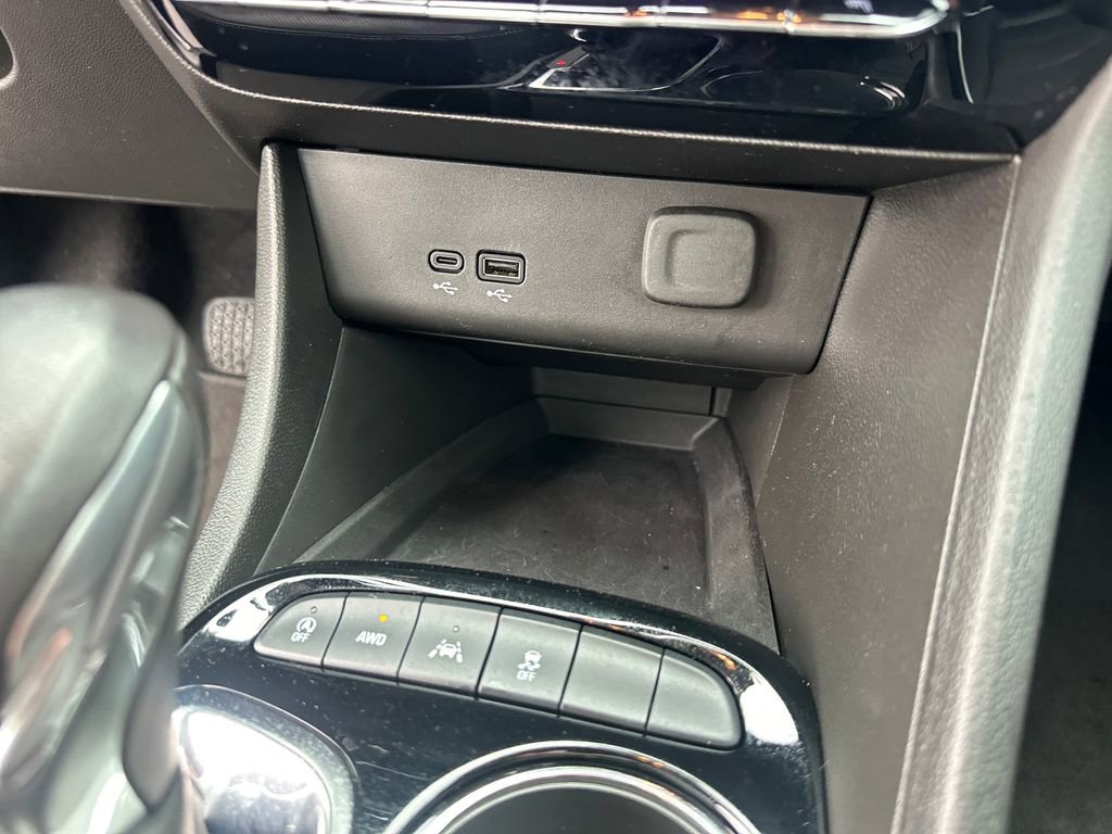 Used 2024 Buick Encore GX Avenir w/ Avenir Convenience Package image 20