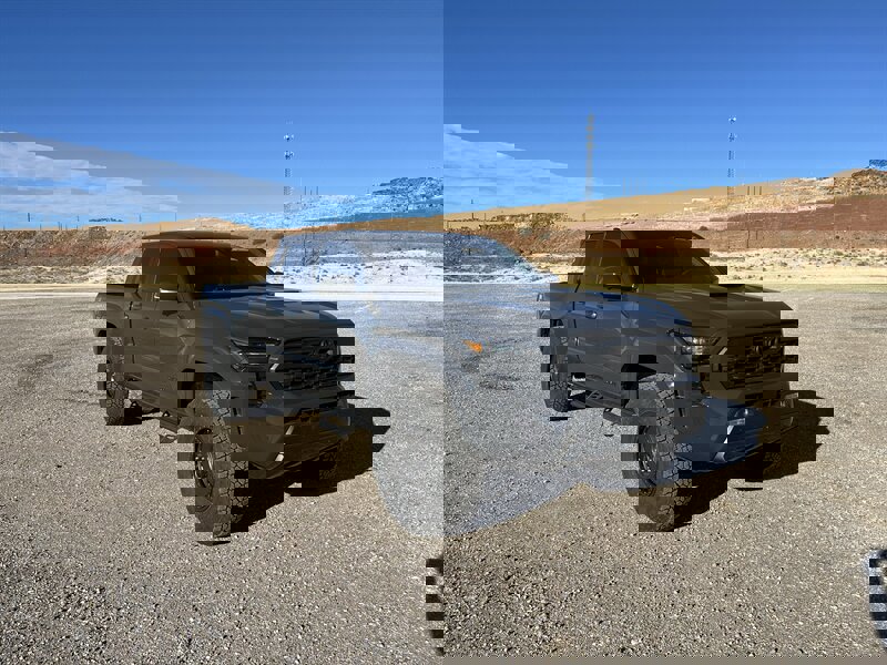 Used 2025 Toyota Tacoma TRD Sport image 5