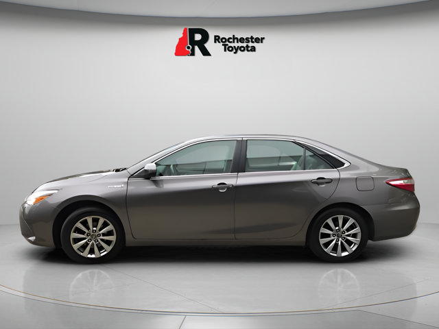 Certified 2017 Toyota Camry XLE FWD image 5
