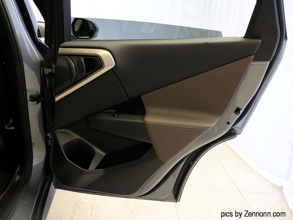 Used 2025 BMW X3 xDrive30i w/ Premium Package image 34