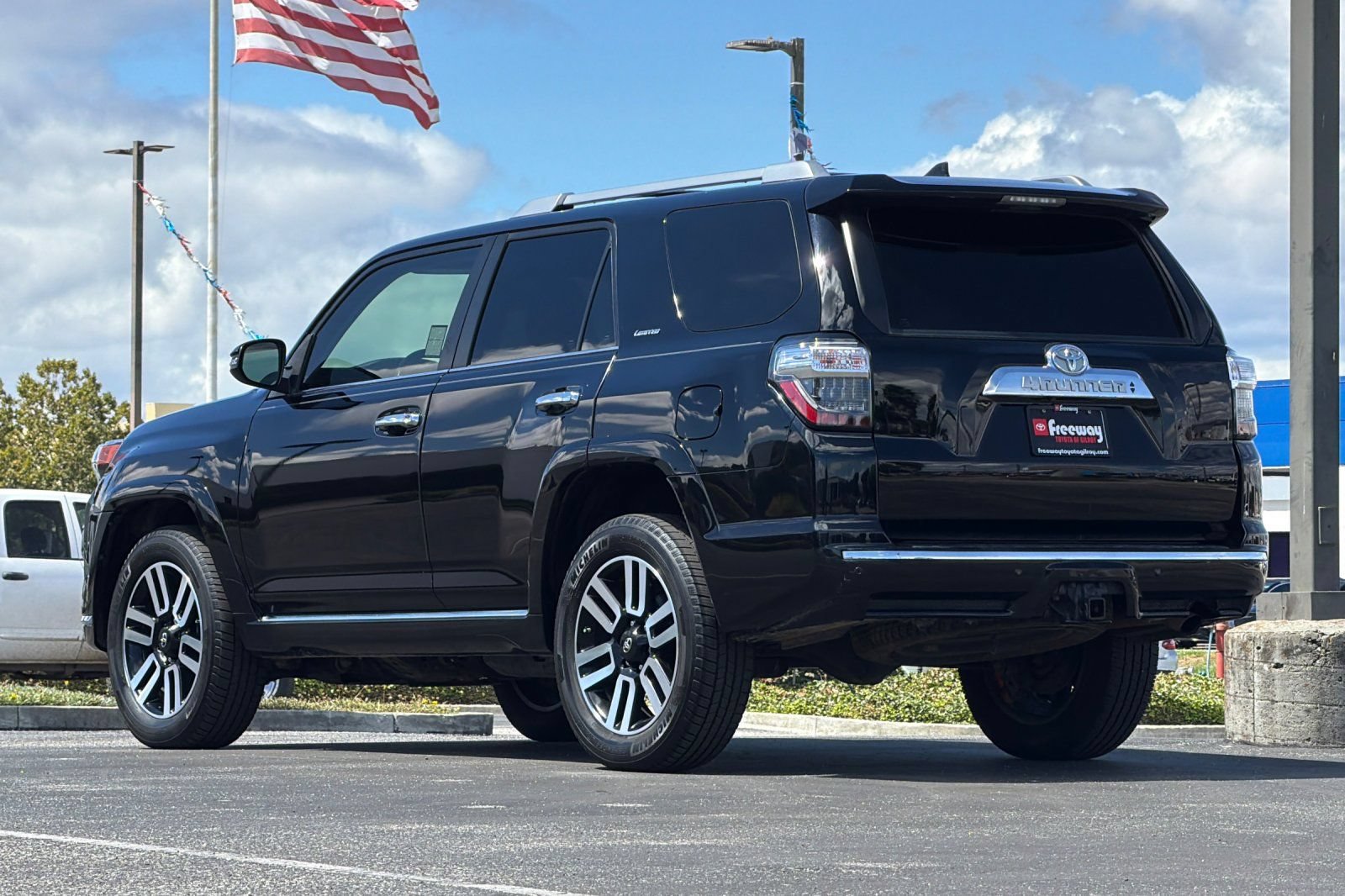 Used 2019 Toyota 4Runner Limited AWD/4WD image 6